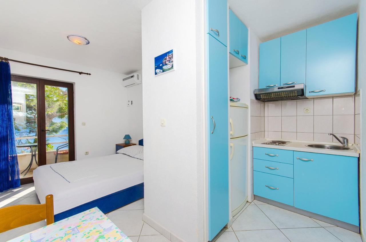 Apartments By The Sea Pisak, Omis - 2802 Exterior foto