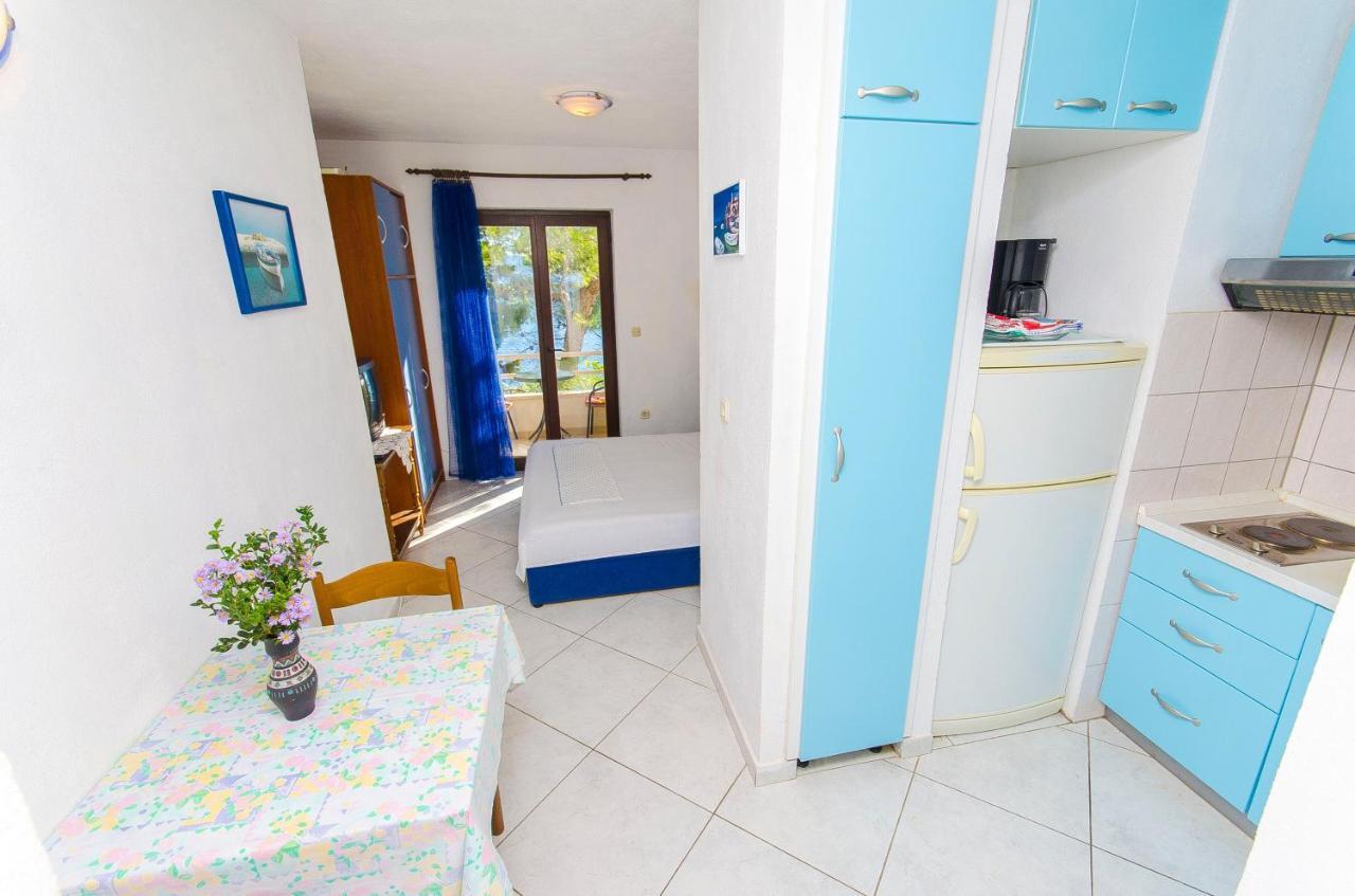 Apartments By The Sea Pisak, Omis - 2802 Exterior foto